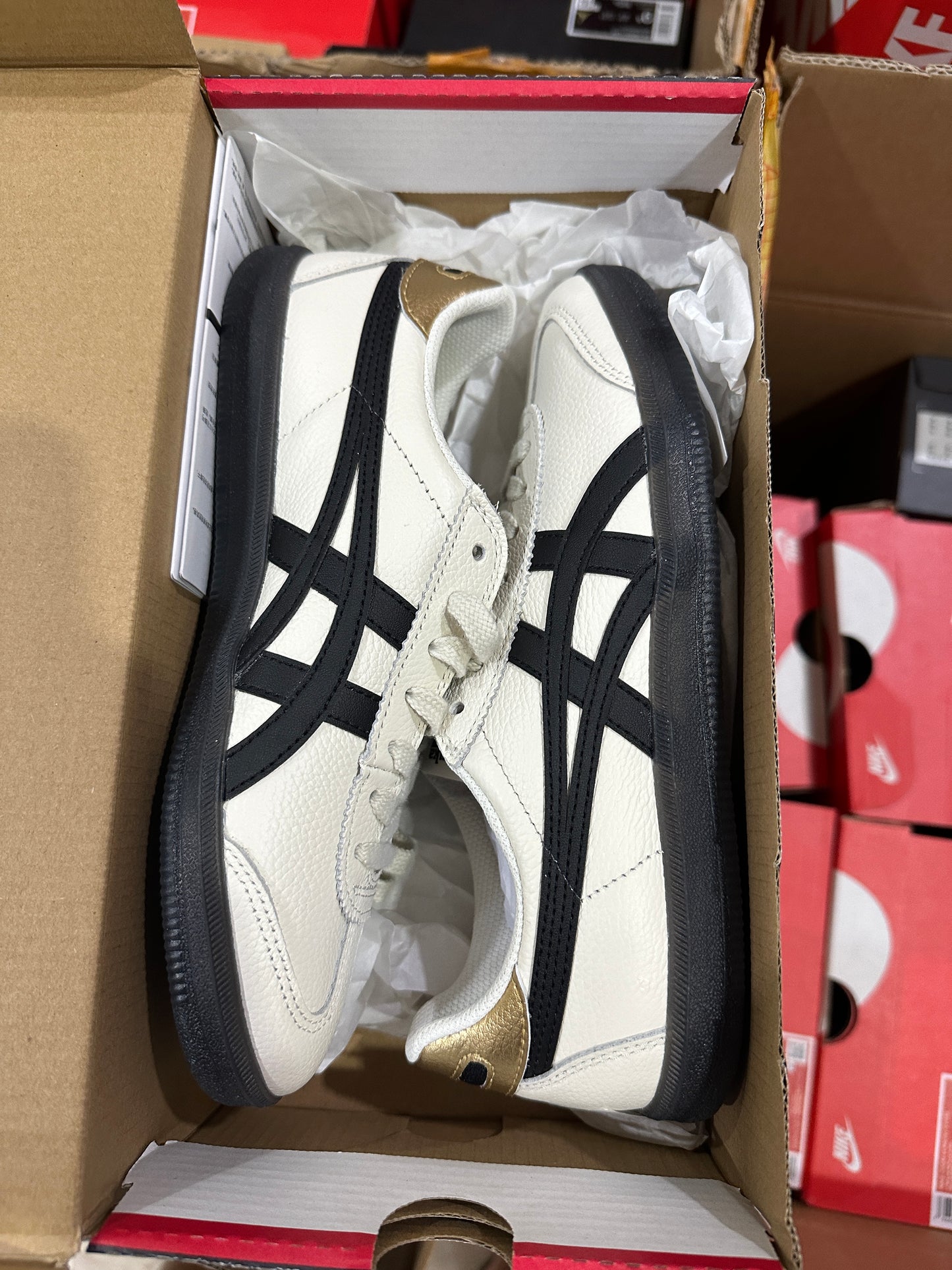 Onitsuka Tiger Tokuten White Black Gold – MekusMonitor